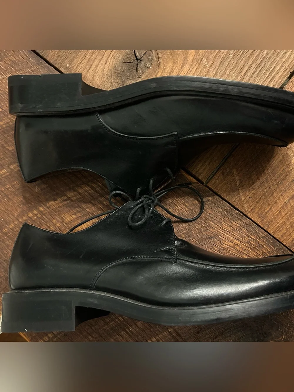 Barneys New York Black Leather Oxcord Dress Shoes- made in Italy. Size 10